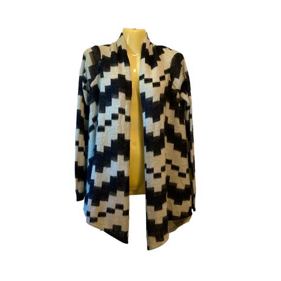 GAP Cardigan Sweater Open Front Duster Wrap Cozy Warm Gray Black Chevron Small - Picture 1 of 7